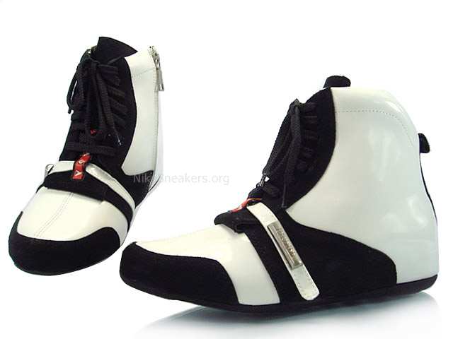 Prada Women's High Shoes White / Black Prada Women's High Shoes White / Black