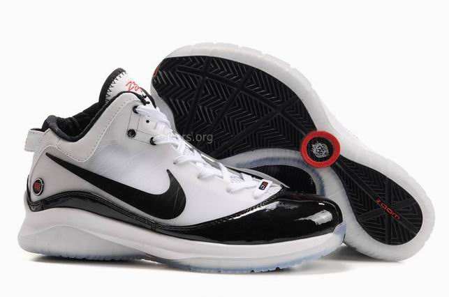 Nike Basketball Shoes White/Black Nike Basketball Shoes White/Black